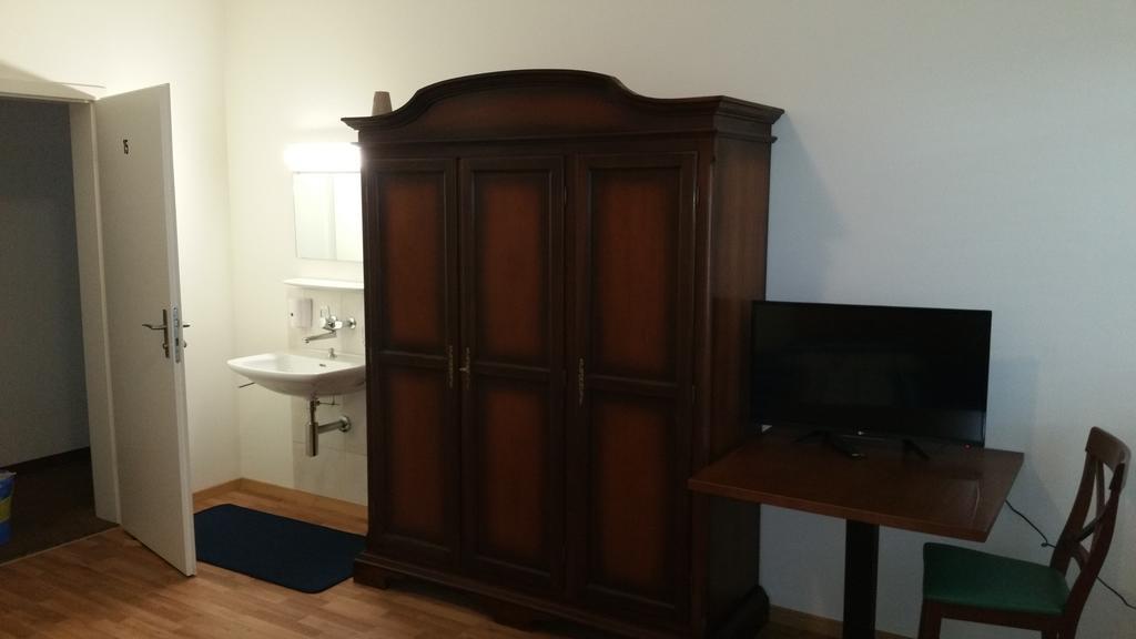 Hotel Mare & Monti Bassersdorf Room photo