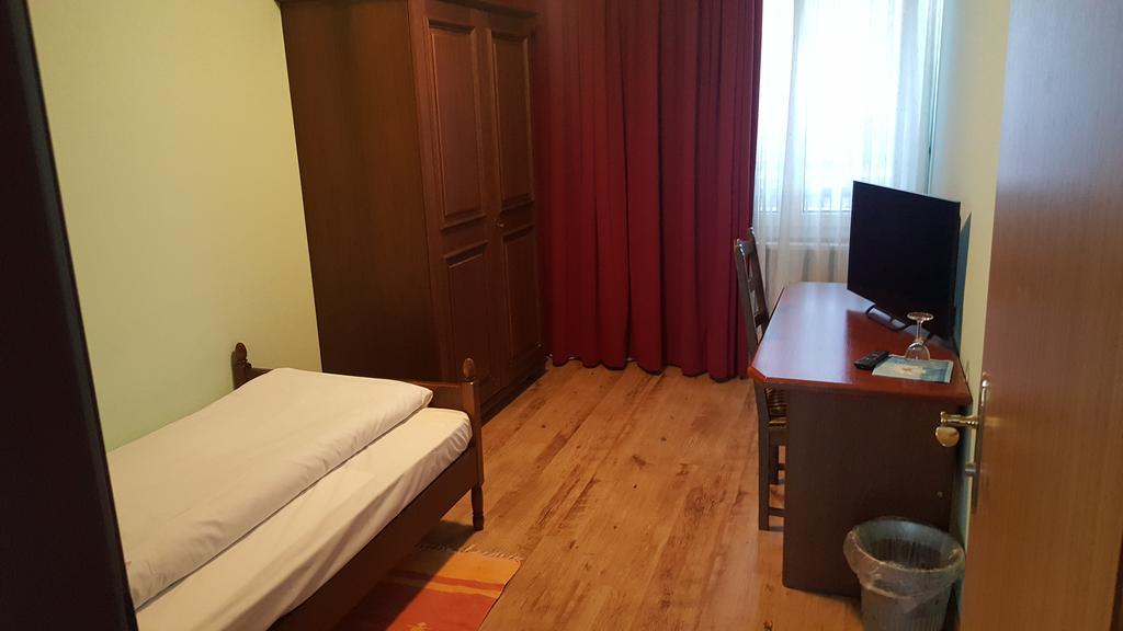 Hotel Mare & Monti Bassersdorf Exterior photo